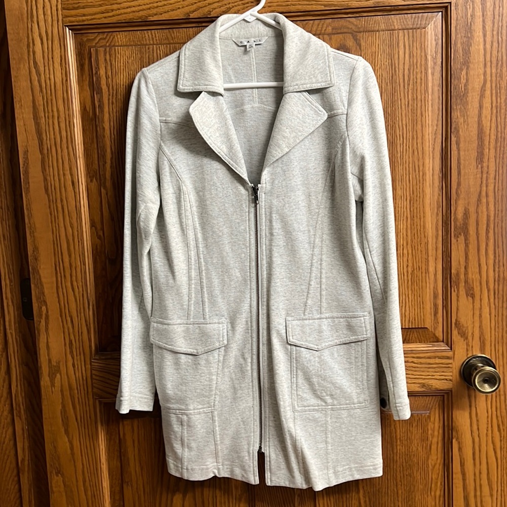 Women’s gray medium CAbi M long jacket gray